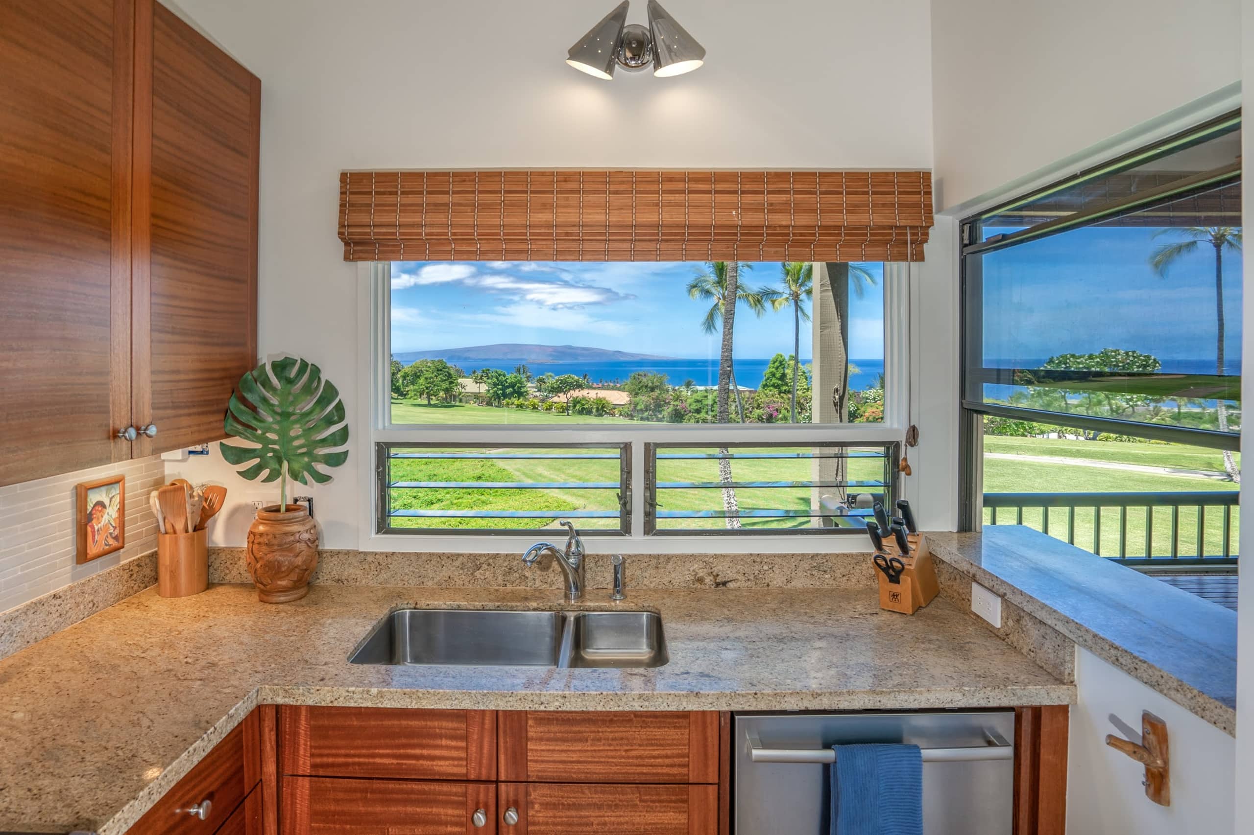 Condo in Wailea · ★5.0 · 2 bedrooms · 3 beds · 2 baths - Image 20