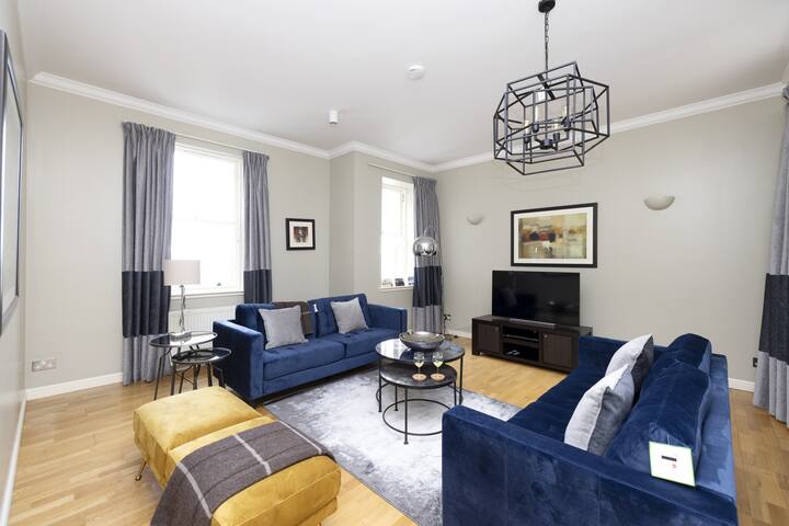Majestic Apartment on the Royal Mile