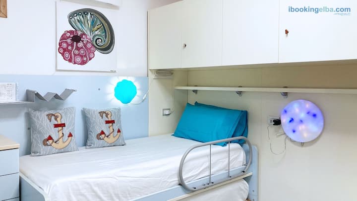 Villetta Los Dos Pini - Niveau eronder - Slaapkamer met uitschuifbedden