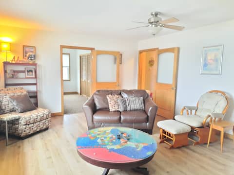 Spacious 2B across from scenic Teal Lake