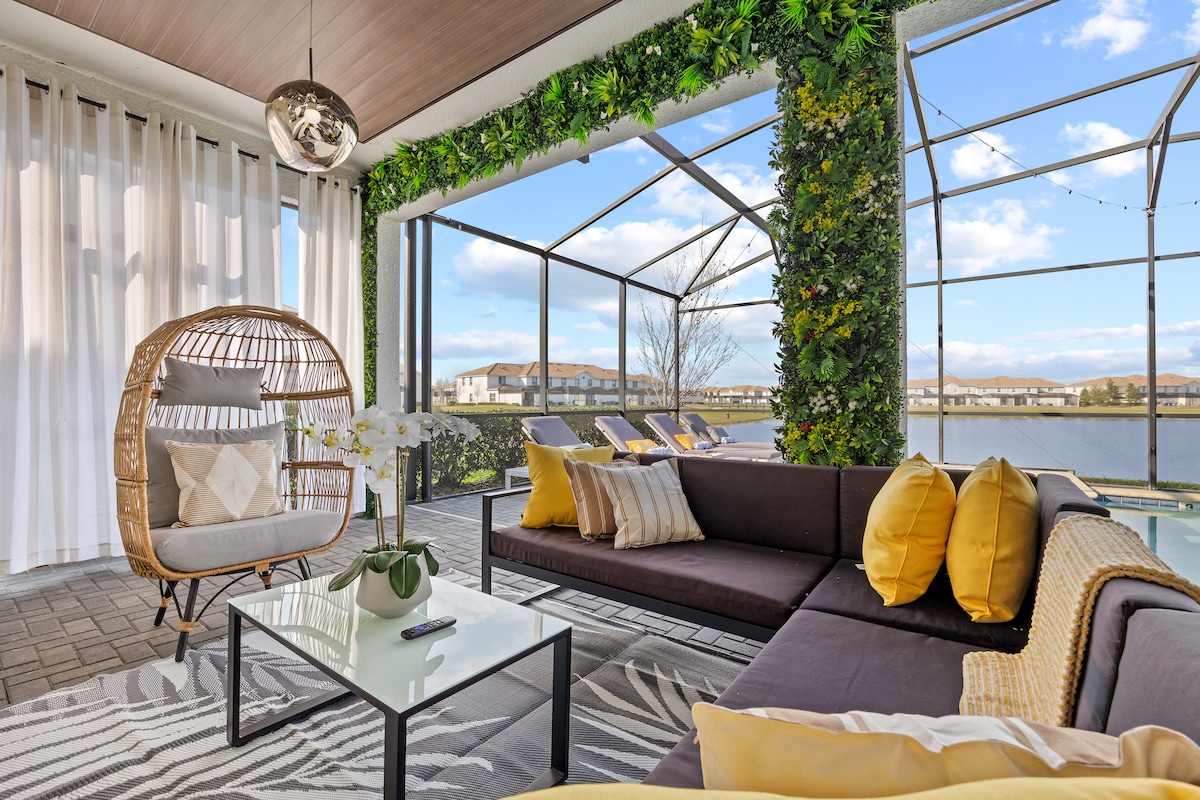 Lakeview Luxury Villa in Storey Lake - Villas for Rent in