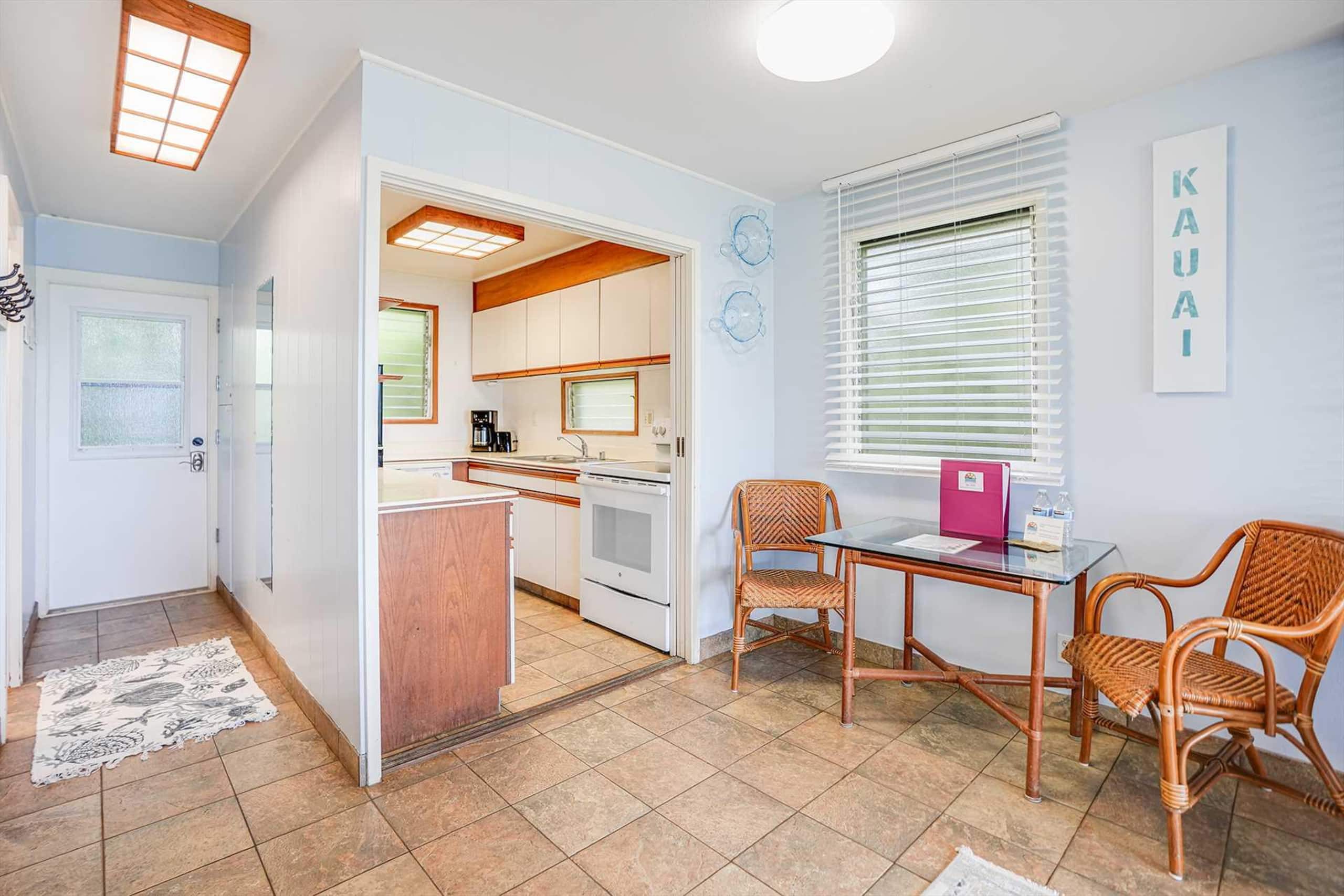 Kapaa Sands  Unit 10 Direct Oceanfront Studio - Photo 10
