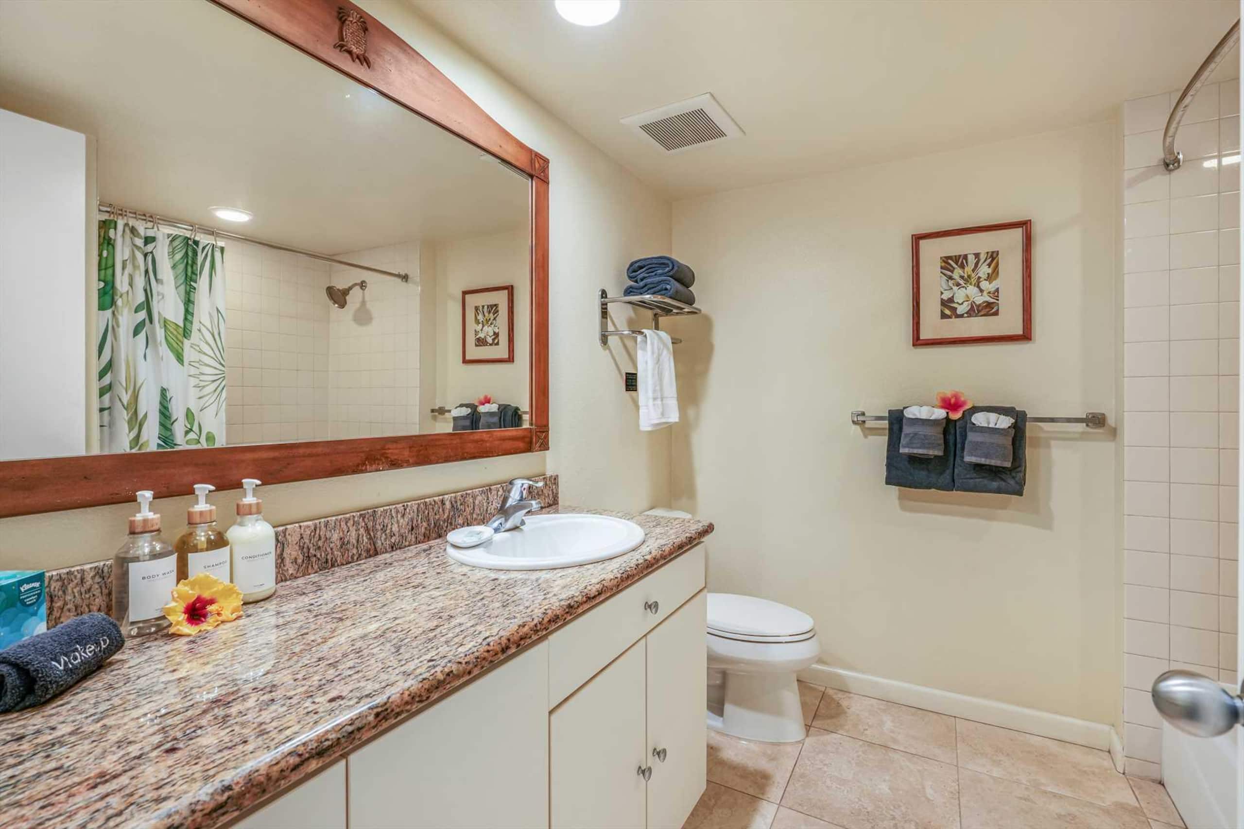 Gorgeous Ocean View Studio | Steps Away From Beach - Photo 15