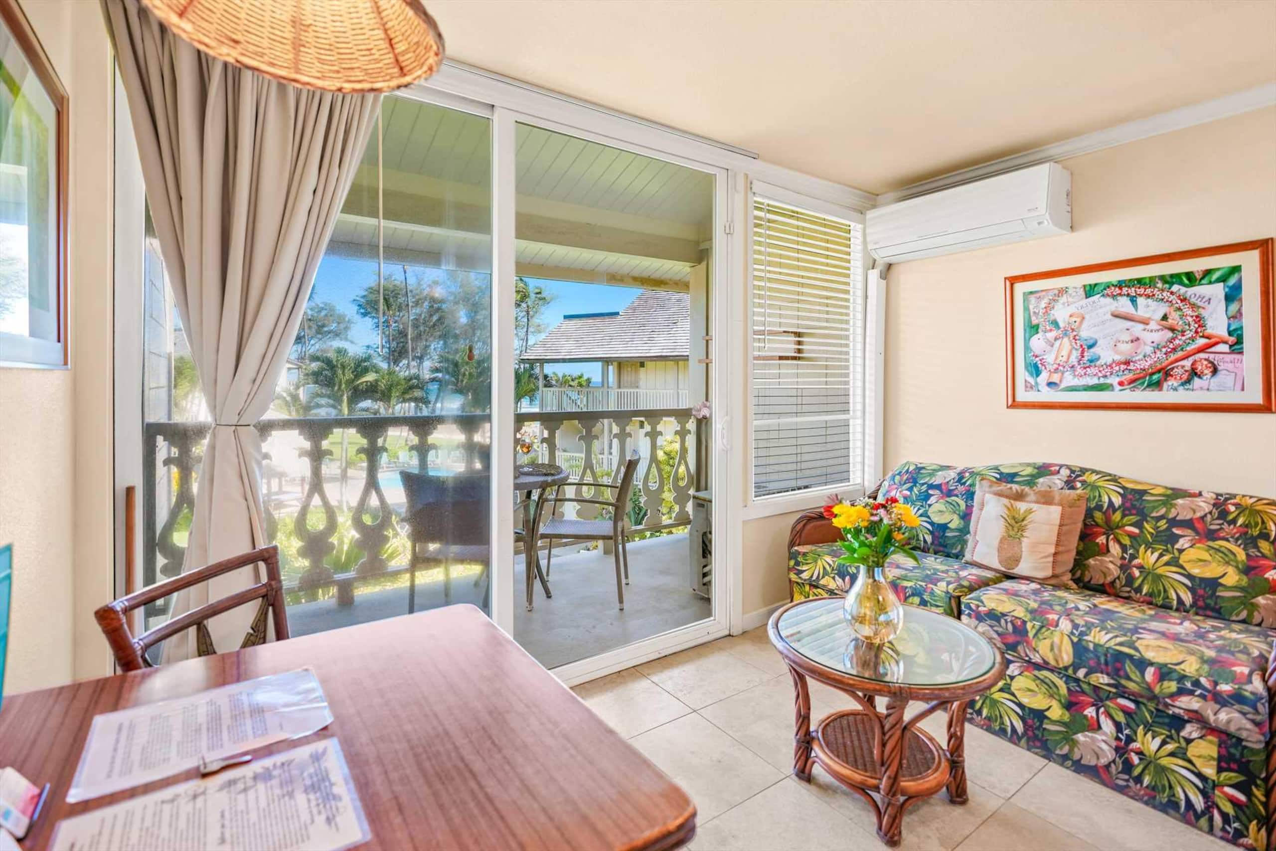 Gorgeous Ocean View Studio | Steps Away From Beach - Photo 6
