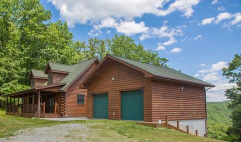 Log Home w/ Incredible View of Claytor Lake 4BS8 -