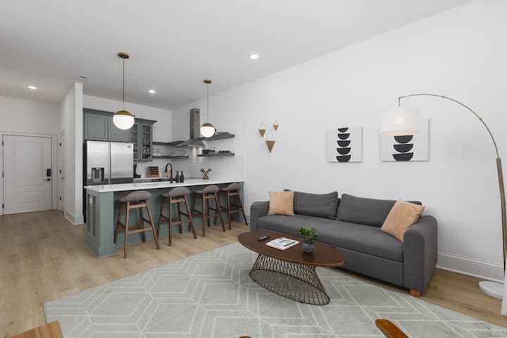 Luxury Design -Close To Downtown Broadway & Coffee - Nashville