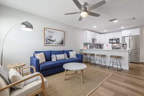 Updated Waterfront Condo in Apollo Beach