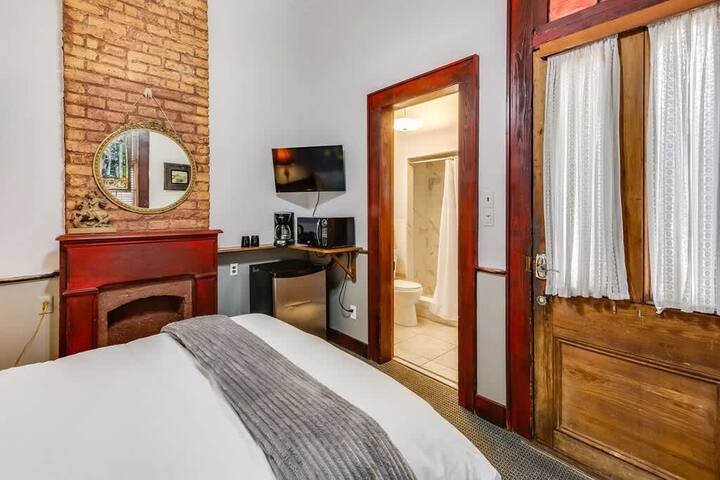 Six Room Guest House gallery image 3