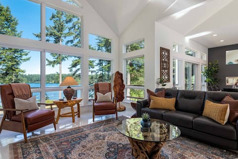 New Listing! amazing lakefront luxury home