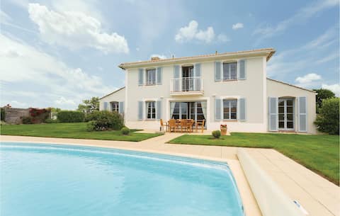 Domaine de Fontenelles Villa