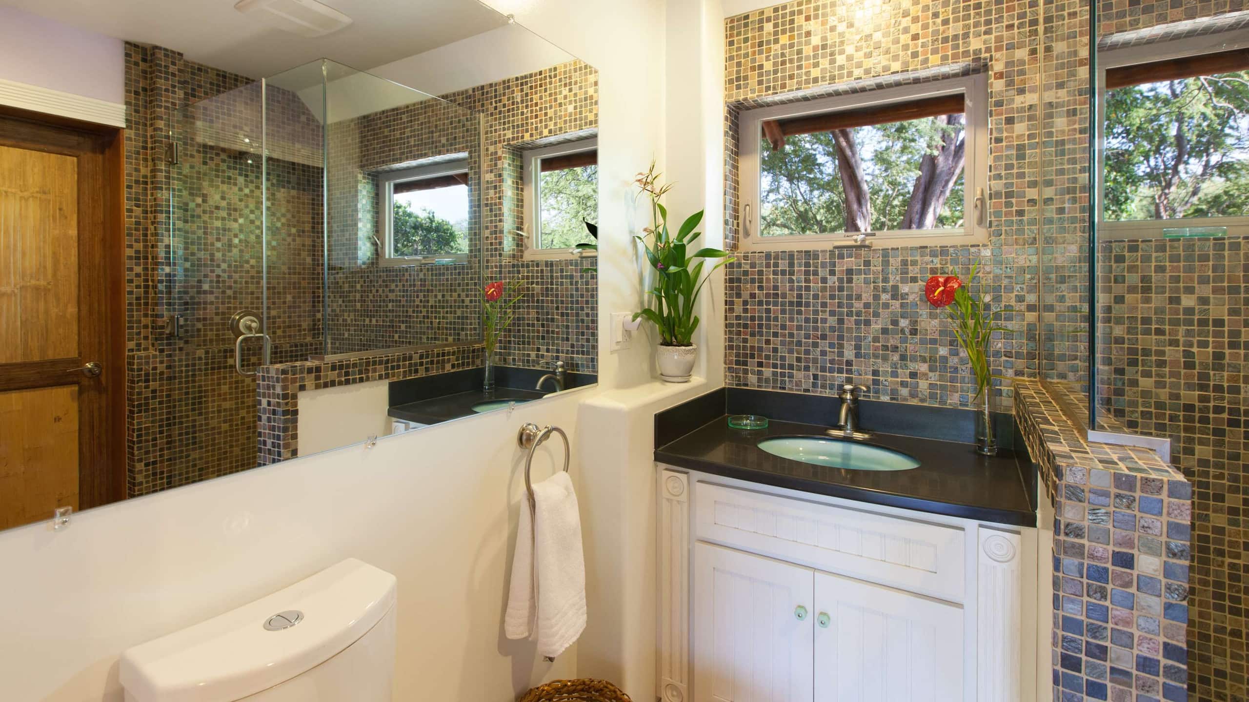 Home in Puako · ★4.81 · 2 bedrooms · 3 beds · 2 baths - Photo 10