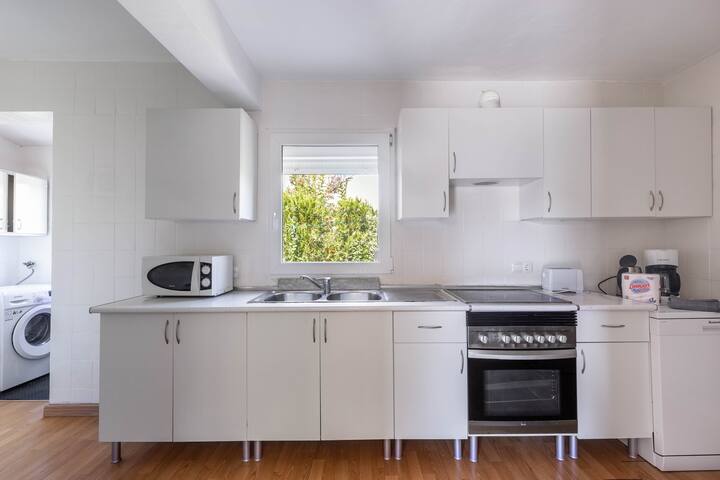 Oleanda gallery image 3