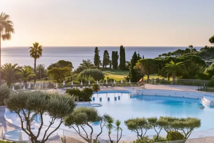 Cozy Apartment In Agay With Stunning Views - Saint-Raphaël
