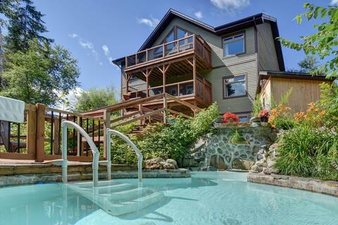 Waterfront private Beach 2 hot tubs Pool Sauna Cor