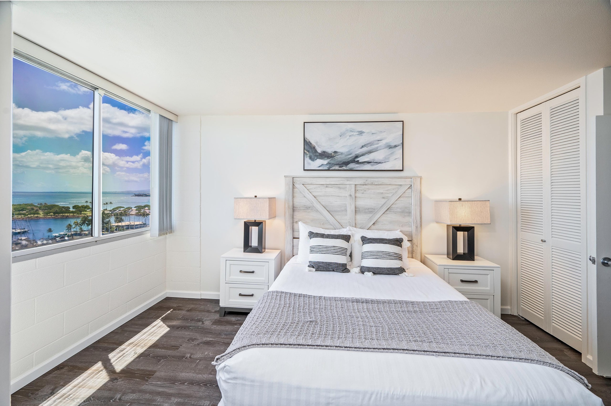 Condo in Honolulu · ★4.74 · 1 bedroom · 2 beds · 1 bath - Image 13