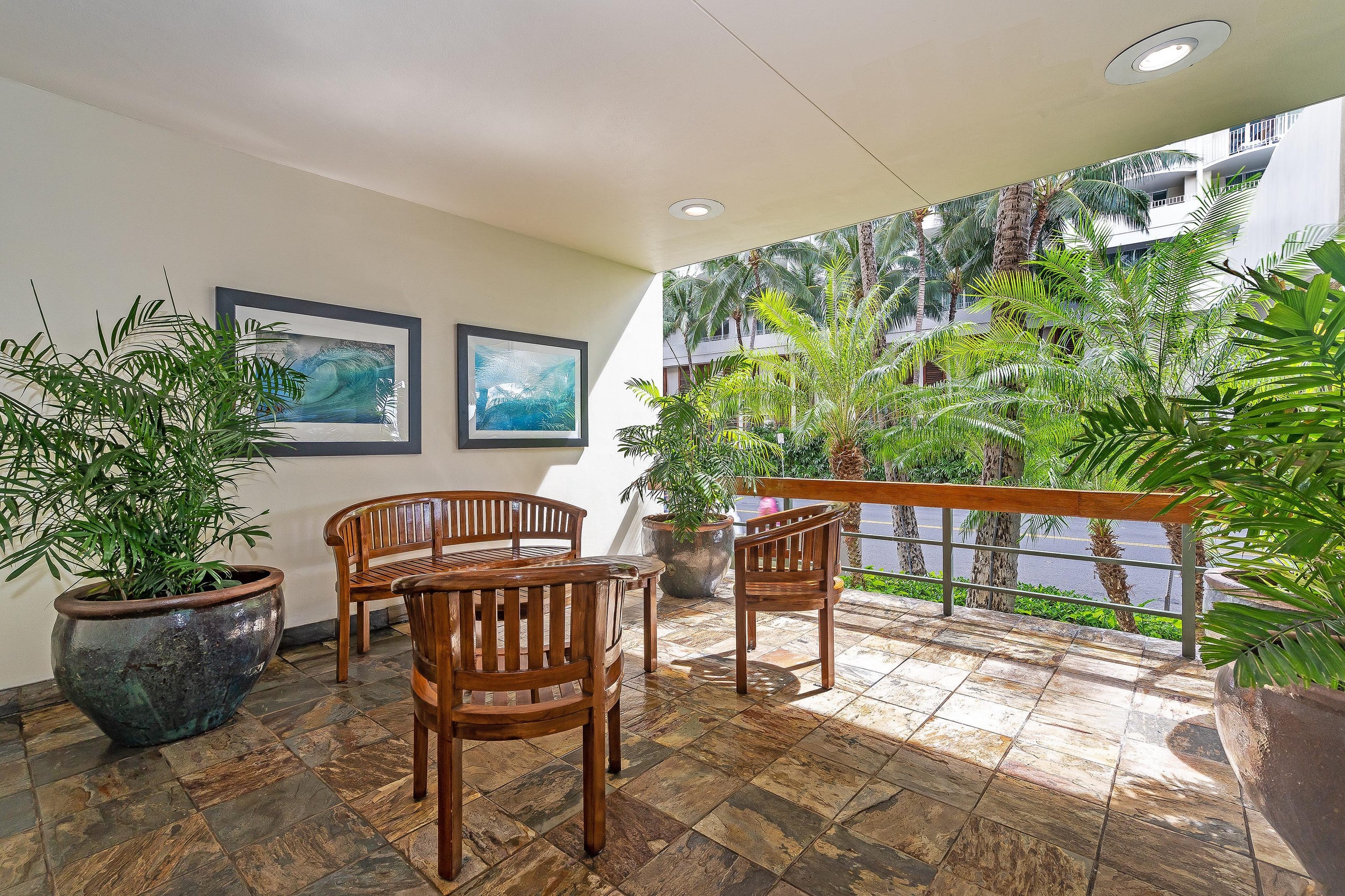 Condo in Honolulu · ★4.74 · 1 bedroom · 2 beds · 1 bath - Image 18