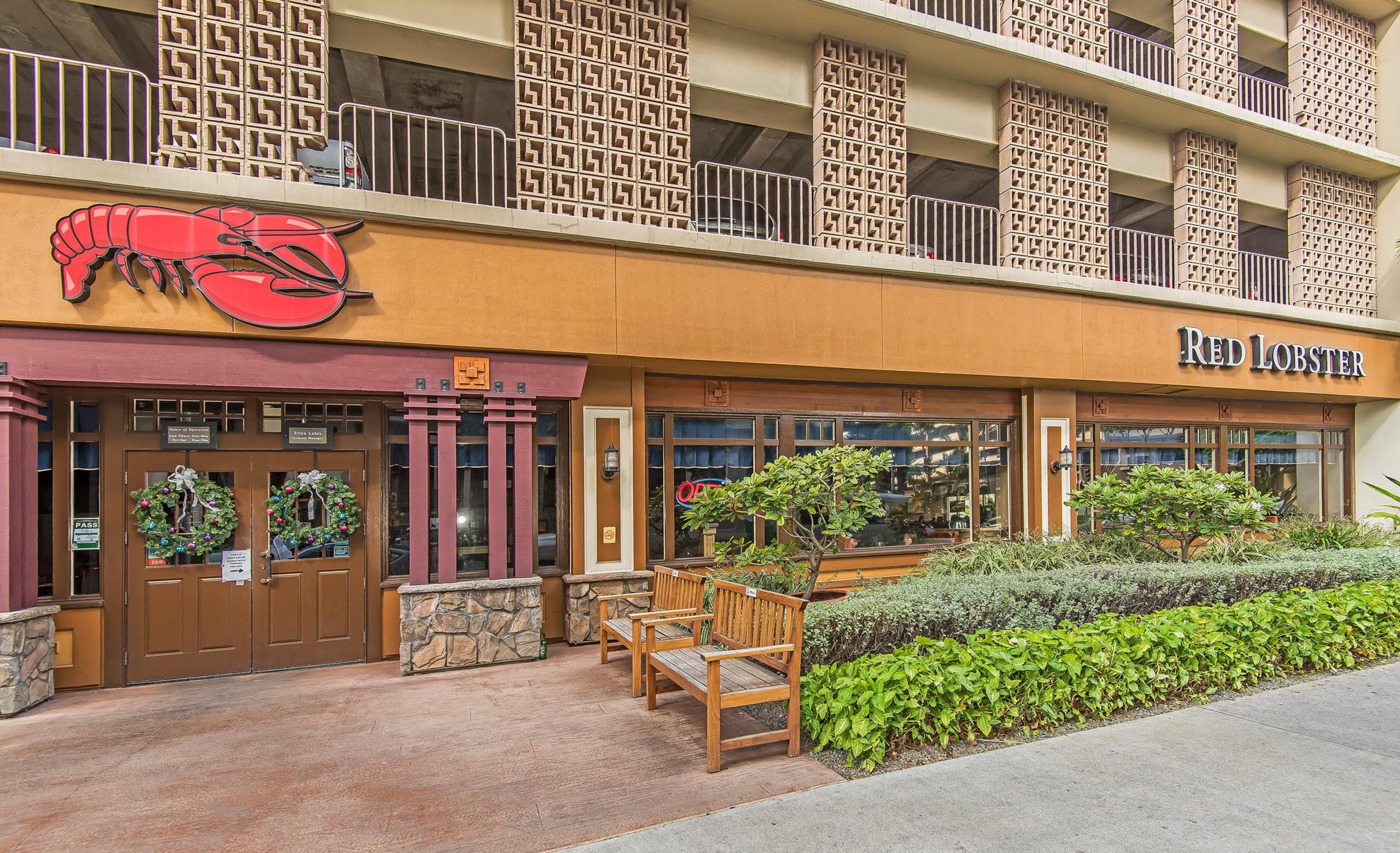Condo in Honolulu · ★4.74 · 1 bedroom · 2 beds · 1 bath - Image 21