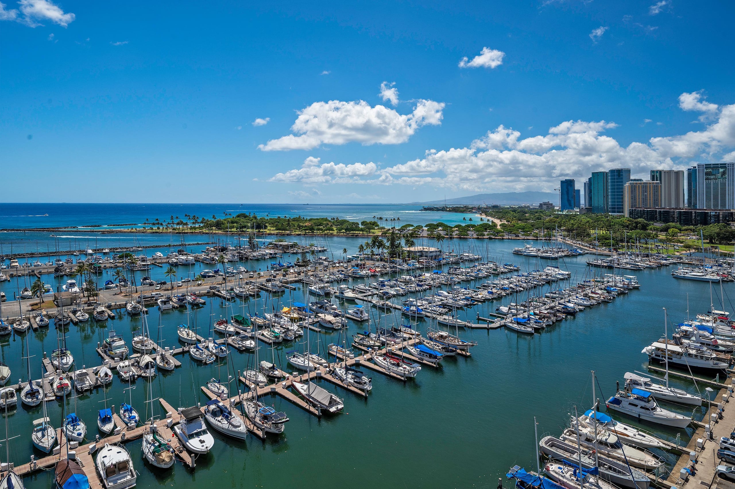 Condo in Honolulu · ★4.74 · 1 bedroom · 2 beds · 1 bath - Image 34