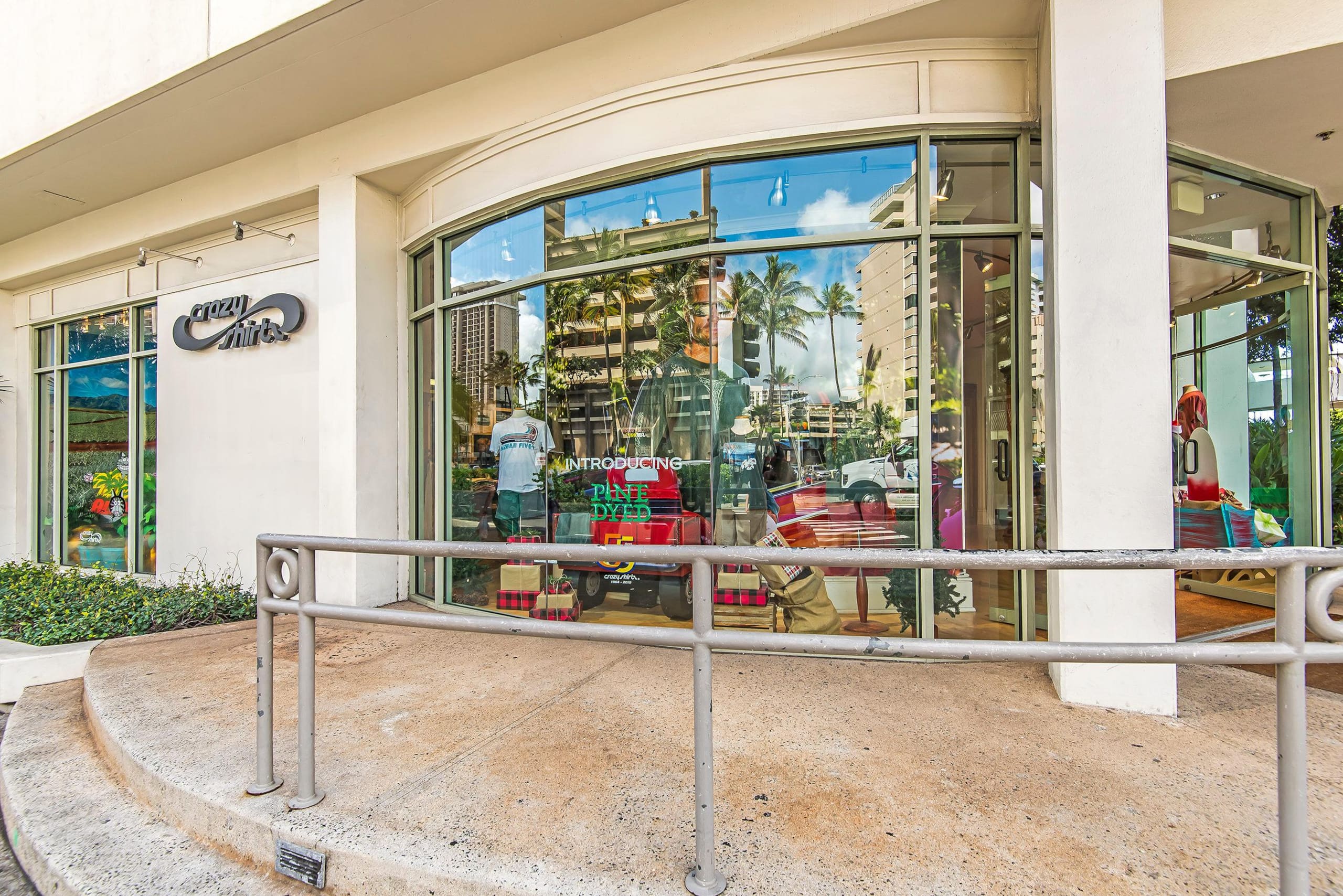 Condo in Honolulu · ★4.74 · 1 bedroom · 1 bed · 1 bath - Image 31