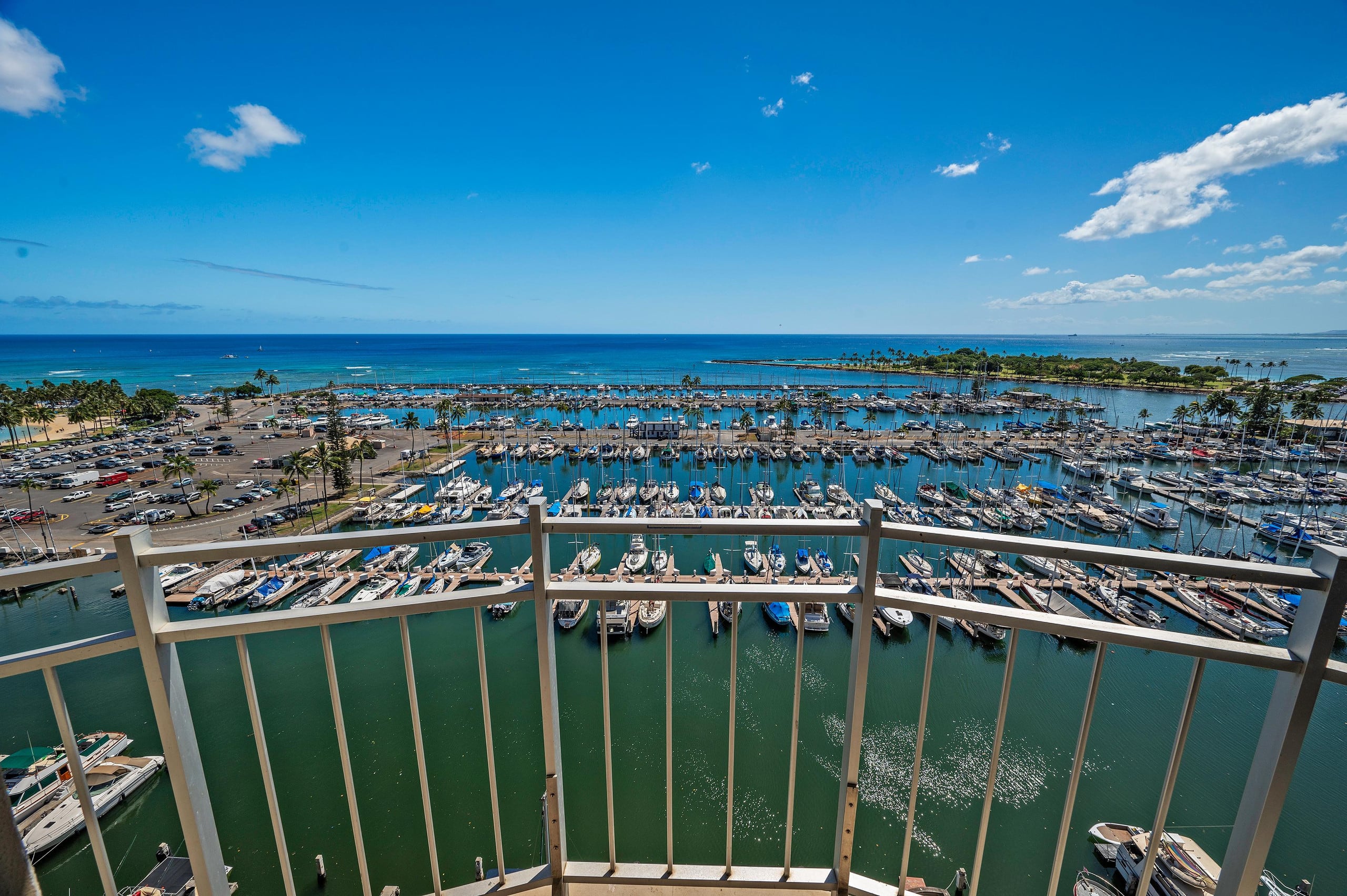 Condo in Honolulu · ★4.74 · 1 bedroom · 1 bed · 1 bath - Image 17