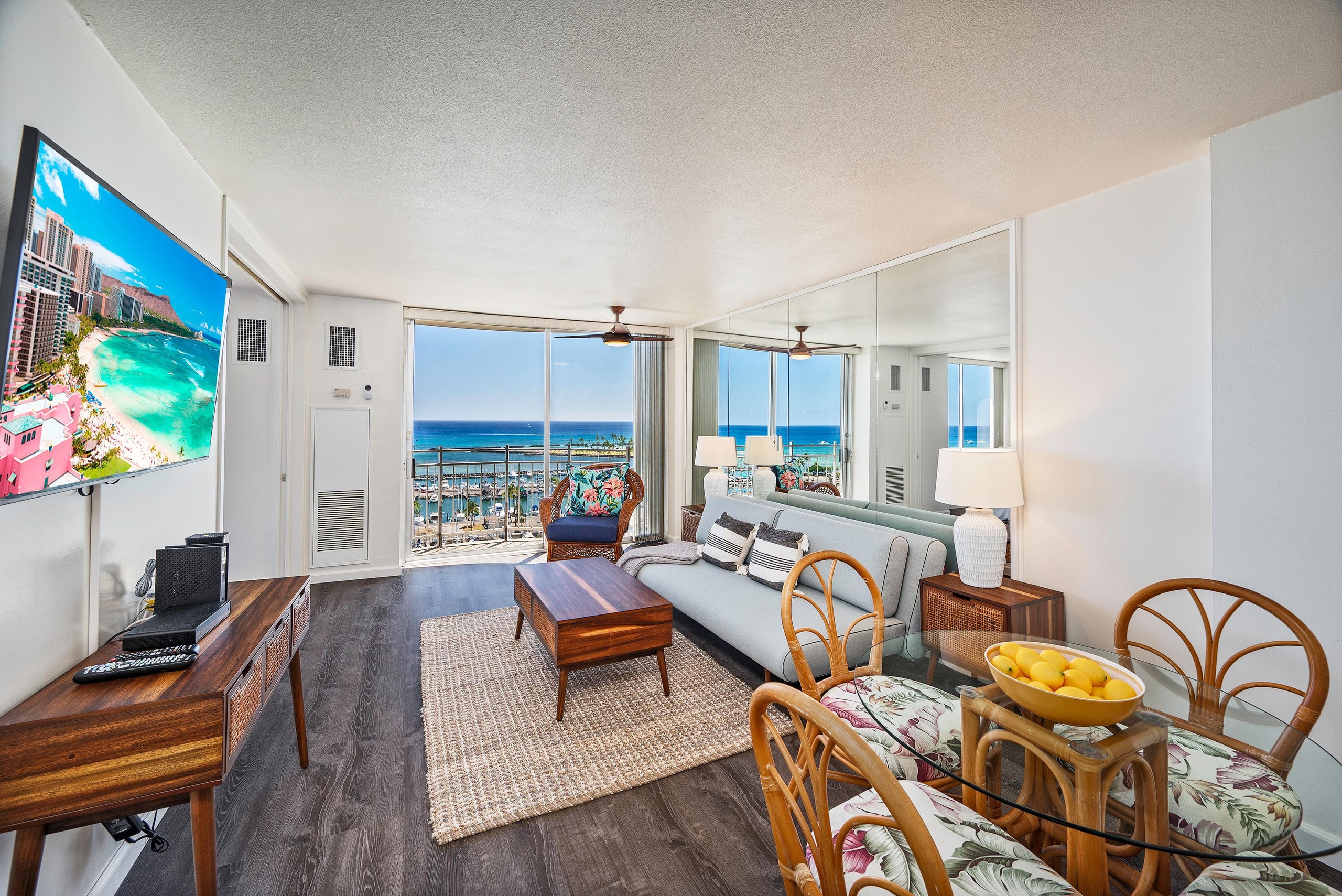 Condo in Honolulu · ★4.74 · 1 bedroom · 1 bed · 1 bath - Image 1