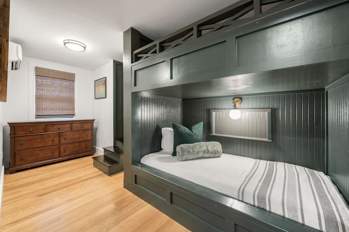 Dvojposteľ s oddelenými posteľami v hlavnom dome 