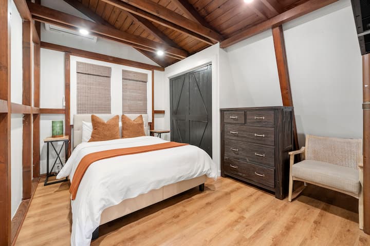 Manželská posteľ v stodole 