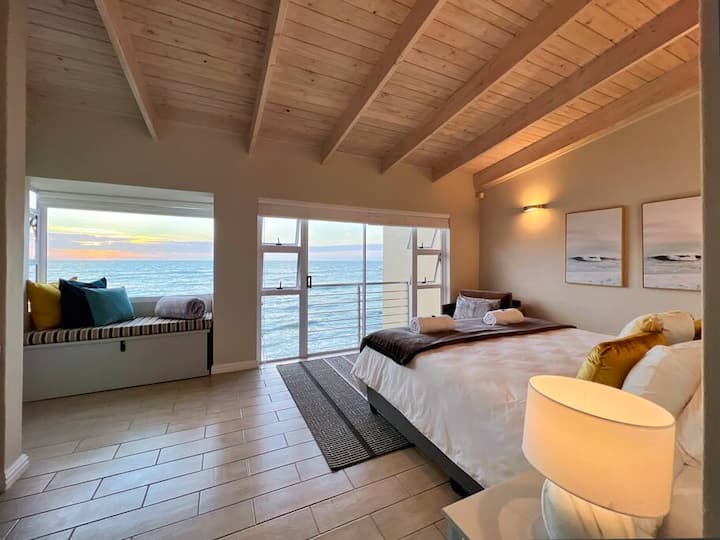 Waterfront Edge B5