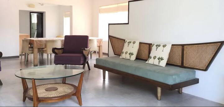 Living room image 2