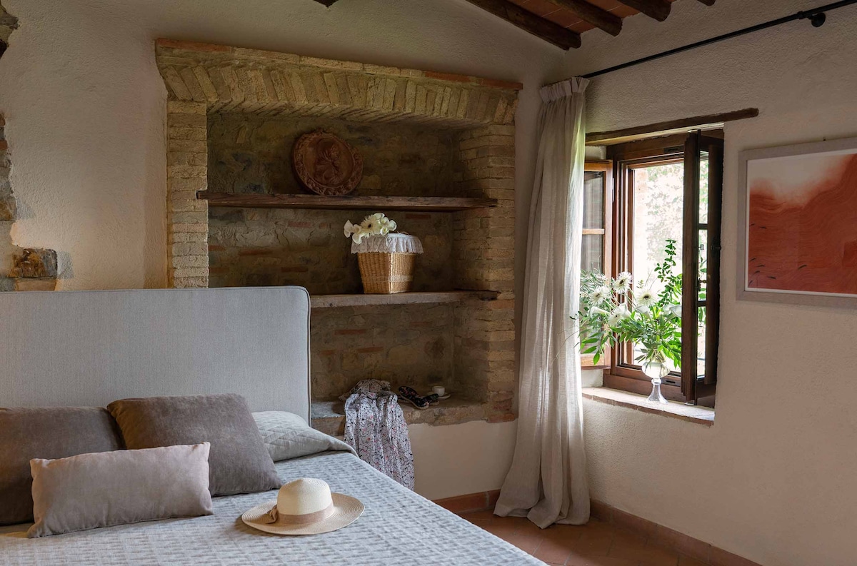 Villa-Amerigo-BedroomD-2