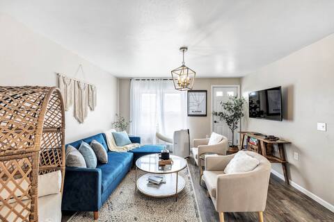 Newly renovated-across the street from Von Stiehl!