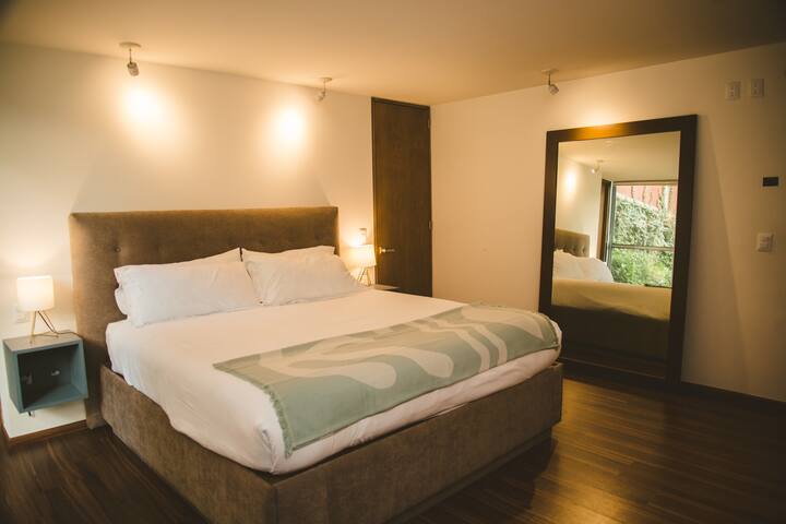 Polanco beautiful one-floor house with garden gallery image 3