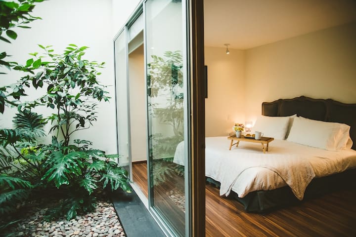 Polanco beautiful one-floor house with garden