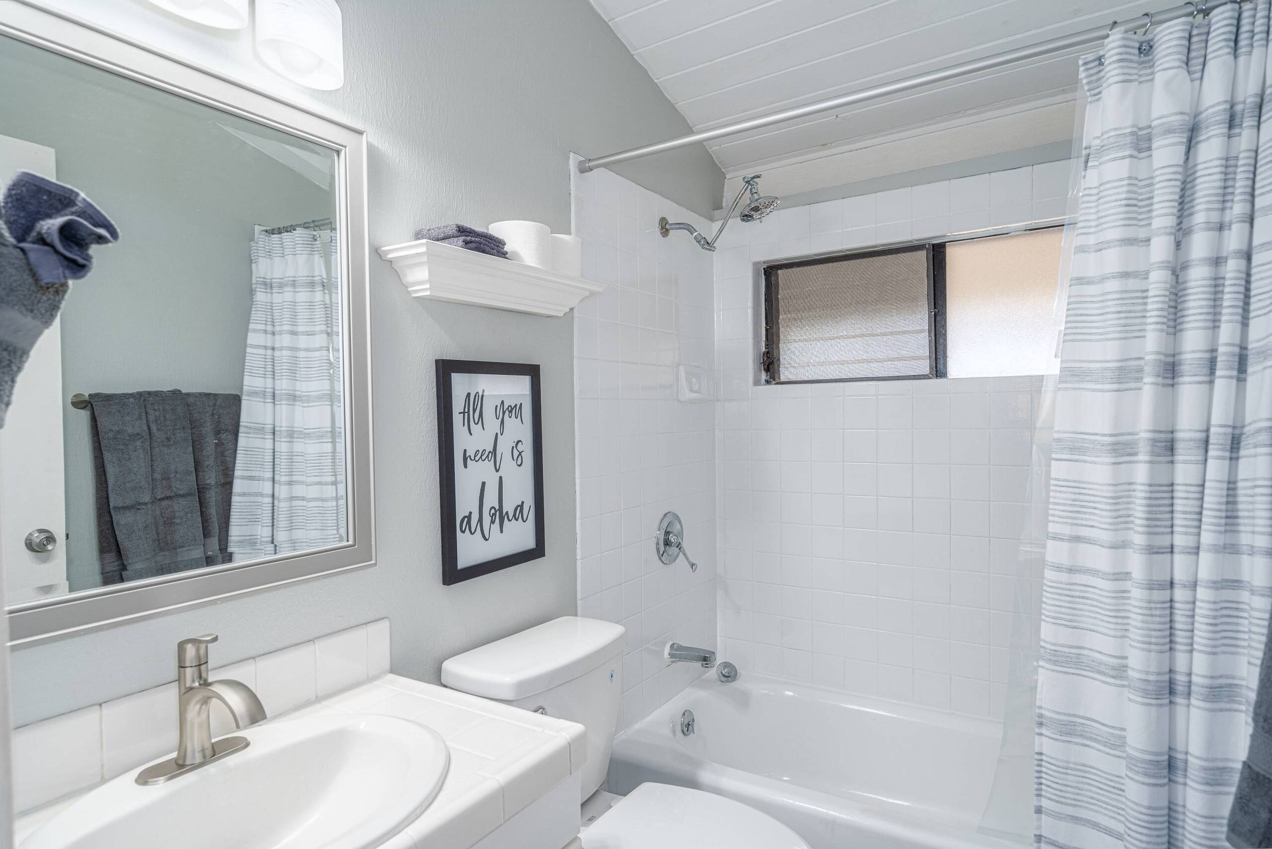 Condo in Wailuku · ★4.6 · 2 bedrooms · 5 beds · 2 shared baths - Image 16