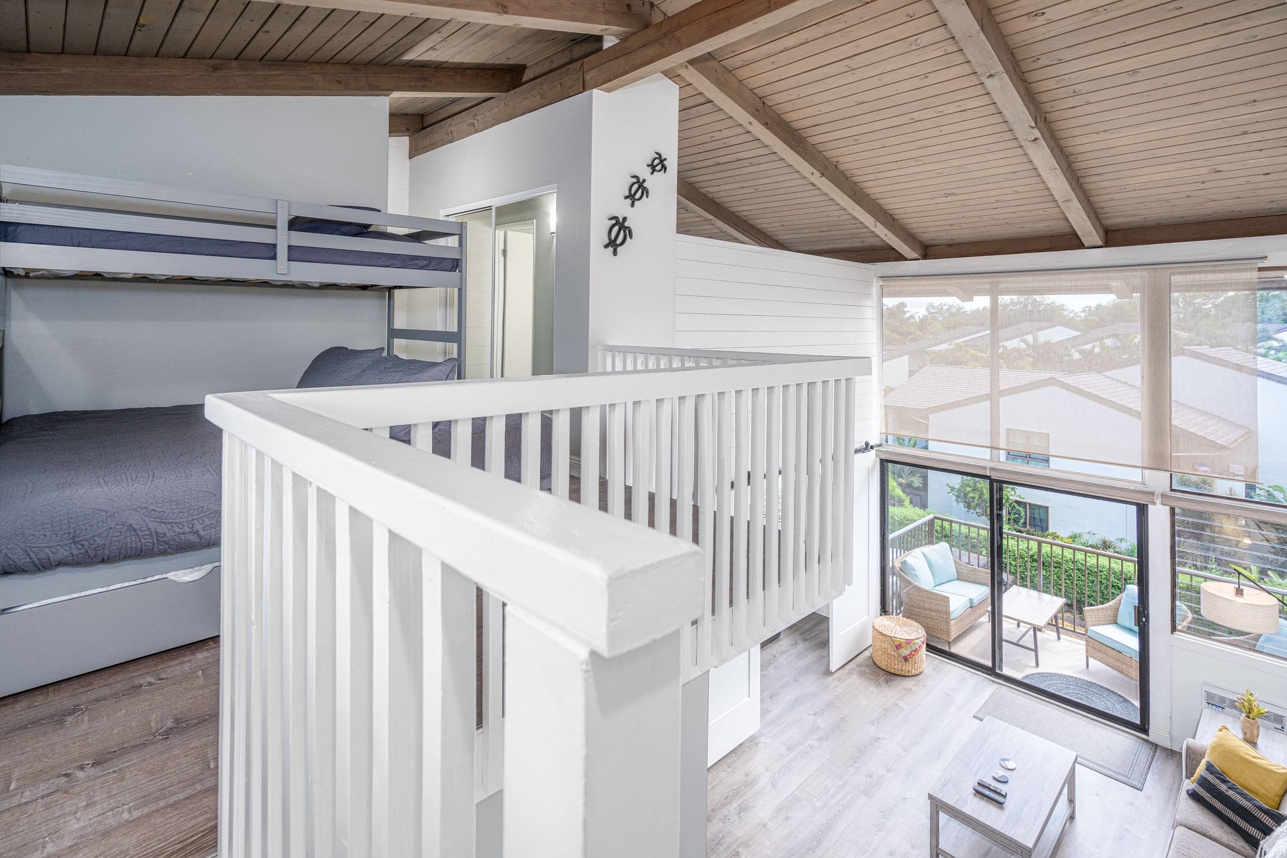 Condo in Wailuku · ★4.6 · 2 bedrooms · 5 beds · 2 shared baths - Image 17