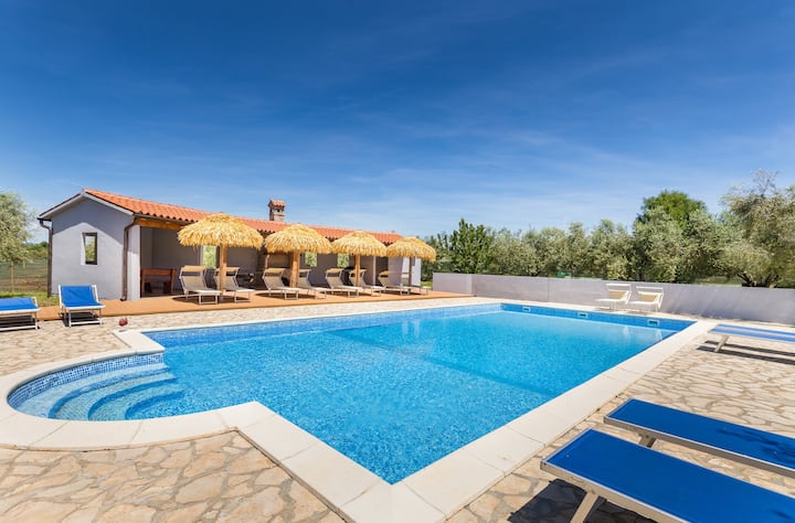 Marceta Apartment 4 - Pool And Big Garden - Fažana