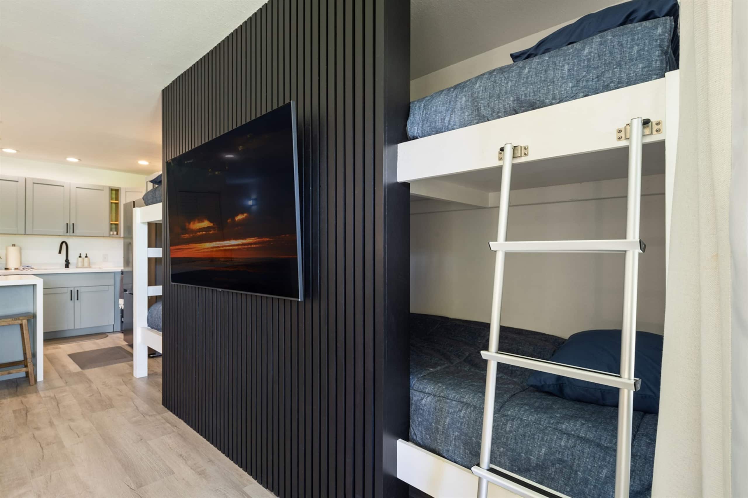 Condo in Kawela Bay · ★4.85 · 1 bedroom · 5 beds · 1 private bath - Image 13