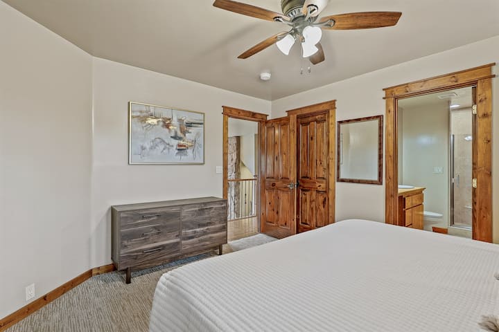 King Guest Room 2