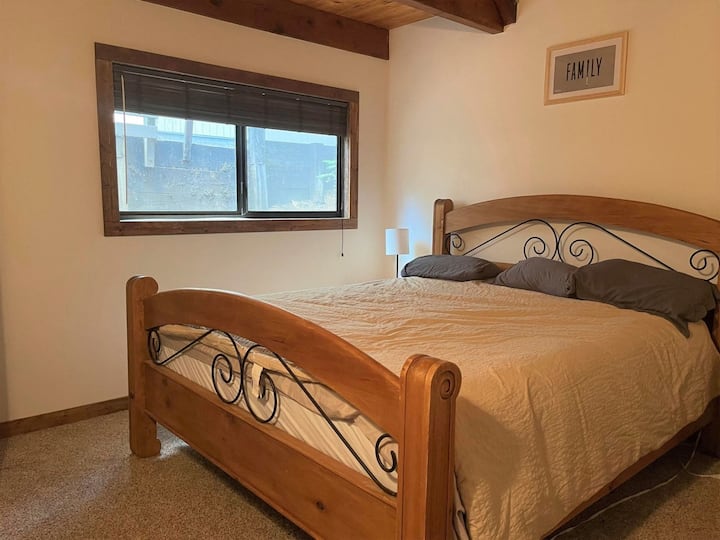 Chumba cha Kulala cha Ghorofa ya Chini 1