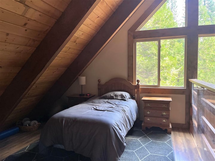 Roshani ya ngazi kuu