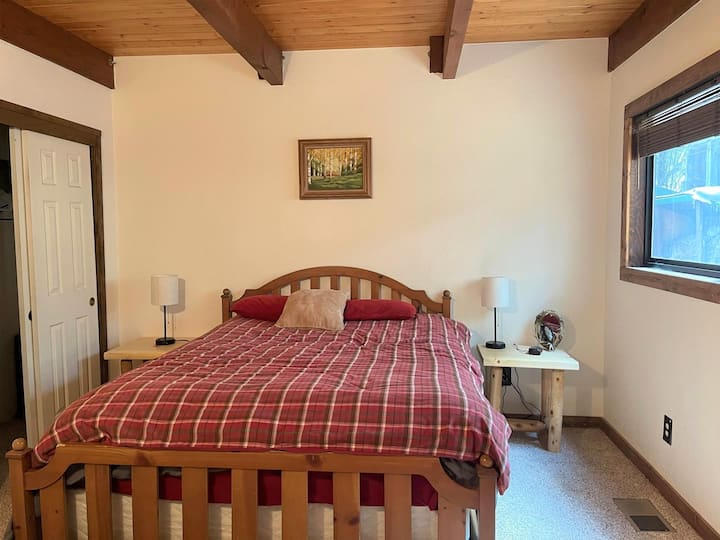 Chumba cha kulala cha ghorofa ya chini 2