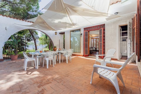 Villa Rossana by the sea