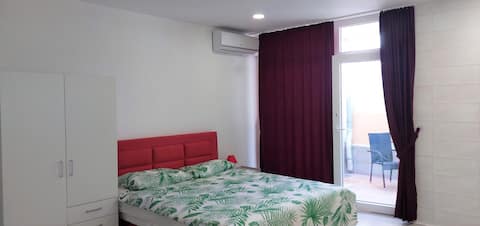 Top Airbnb: House with apartments Amore - Amore 2 in Katoro