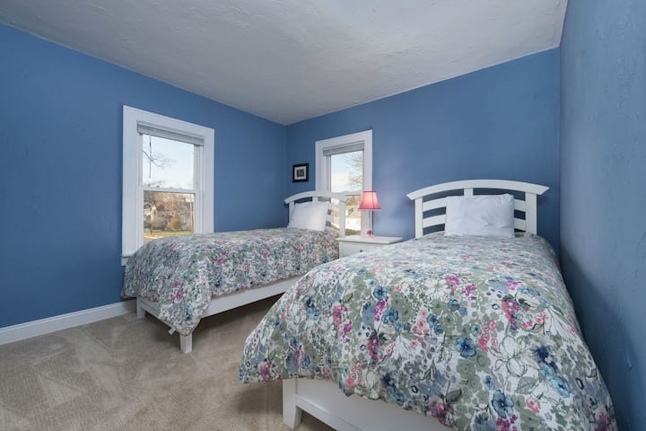 საძინებელი 4