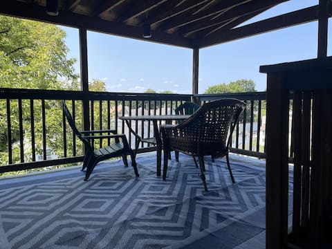 Loft by Guthrie-Lourdes/bU & UHS