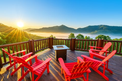 Luxury Lodge | 3,000 ft Views & Theater Room