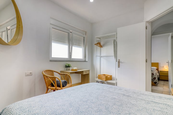 Glavna spavaća soba, s bračnim krevetom (160x200)