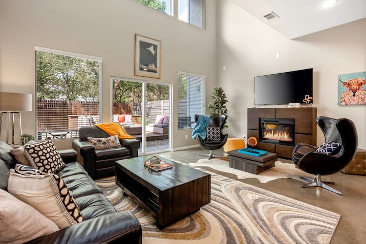 Prime Fort Worth Location | 2 Min Walk to Dickies