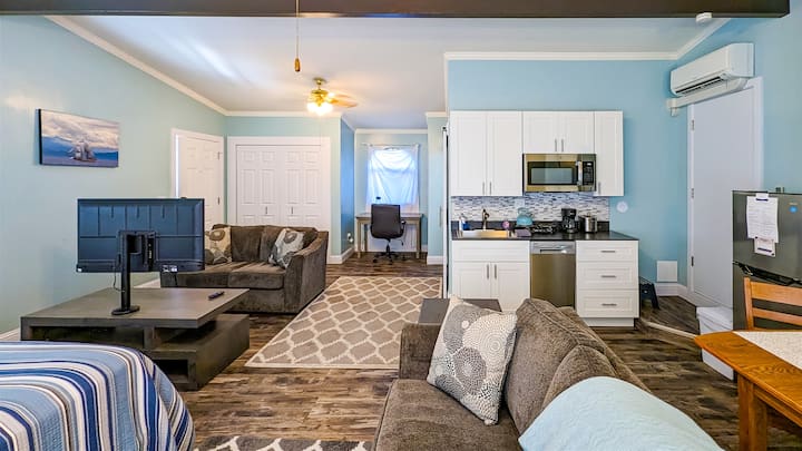 Blue Harbor: Fresh Studio, Easy Drive To West Side - Port Angeles, WA