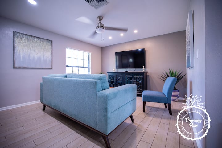 Poolside Oasis Close To Theme Parks & Attractions - Altamonte Springs, FL
